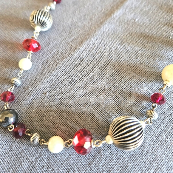 Premier Designs long necklace & fishhook earrings antiqued silver red pearl new - Picture 8 of 14